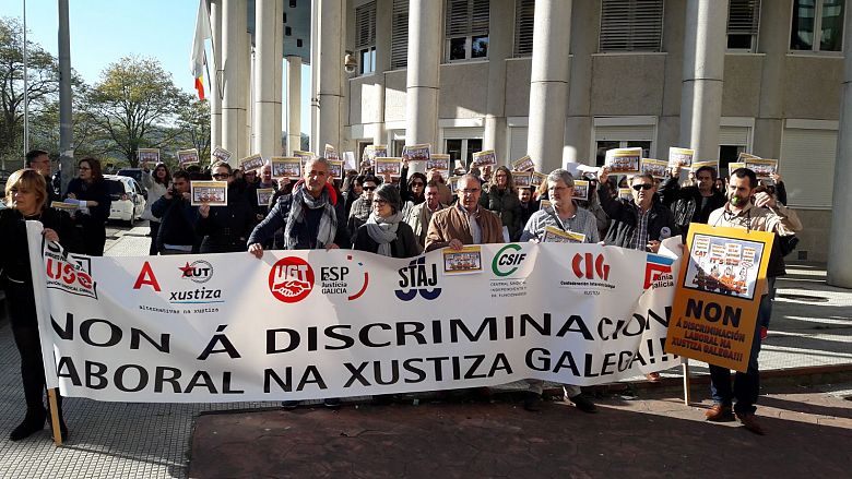 17-11-16 ProtestaXustizaXulgadosPontevedra.jpg